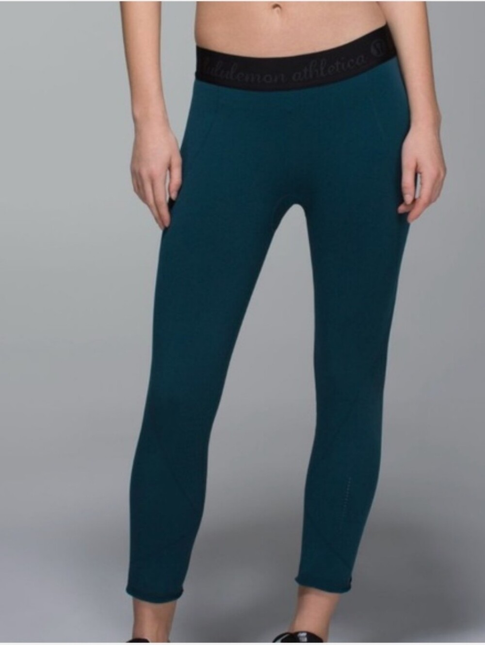Lululemon Warp Knit Tight Size Small